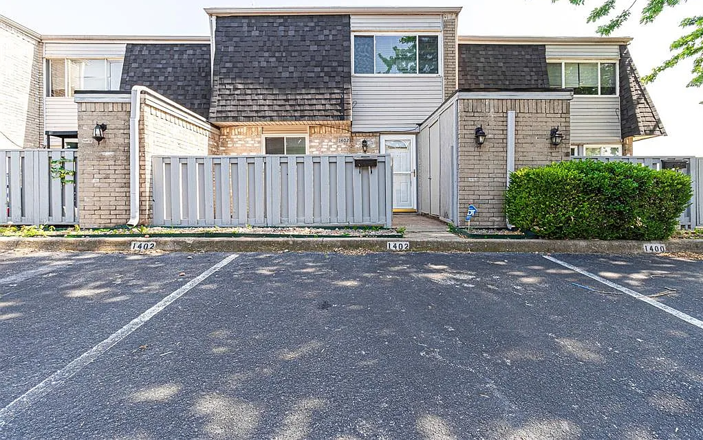 1402 Bill Carrol Drive - 1
